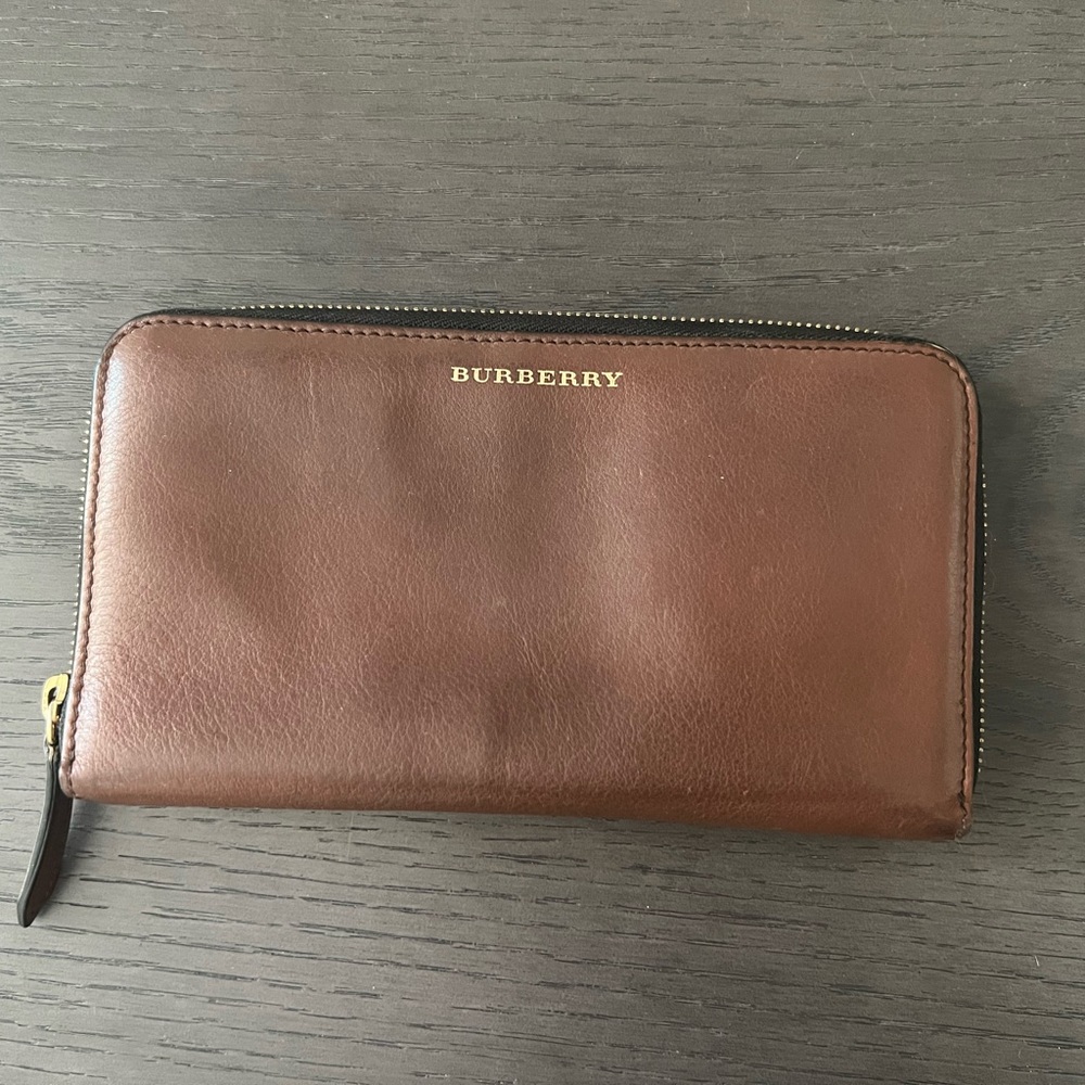 burberry brown leather zippered wallet